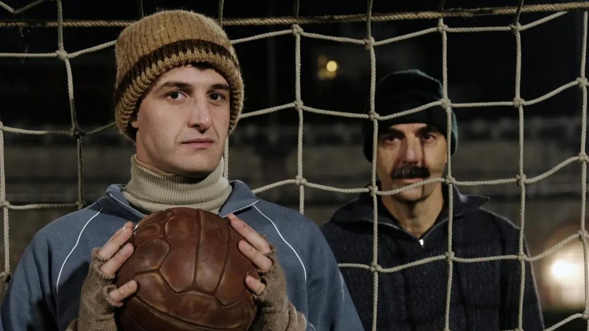 Zamora, l'esordio alla regia di Neri Marcorè stasera su Rai 1: trama e cast