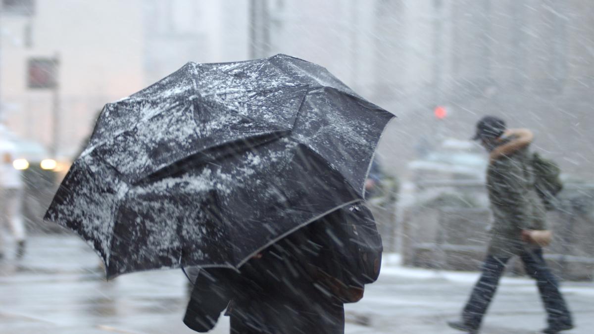 Previsioni meteo, weekend al freddo a causa del ciclone artico: neve a bassa quota