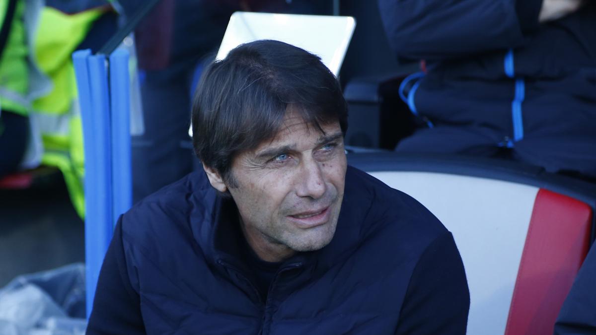 LIVE Alle 18 Napoli Fiorentina, le ultime: Conte con Vergara dal 1