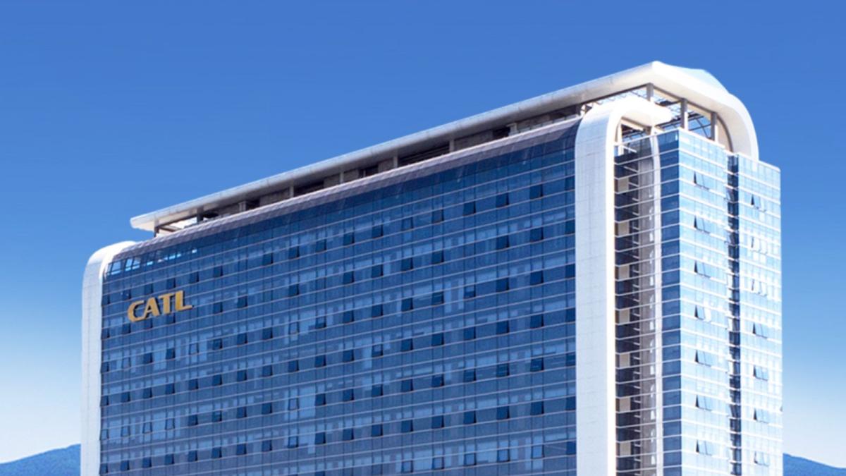 Catl vola: utili +42% per il gigante delle batterie per auto elettriche
