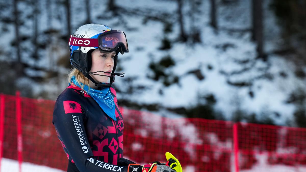 La piemontese Lara Colturi sarà la portabandiera dell'Albania