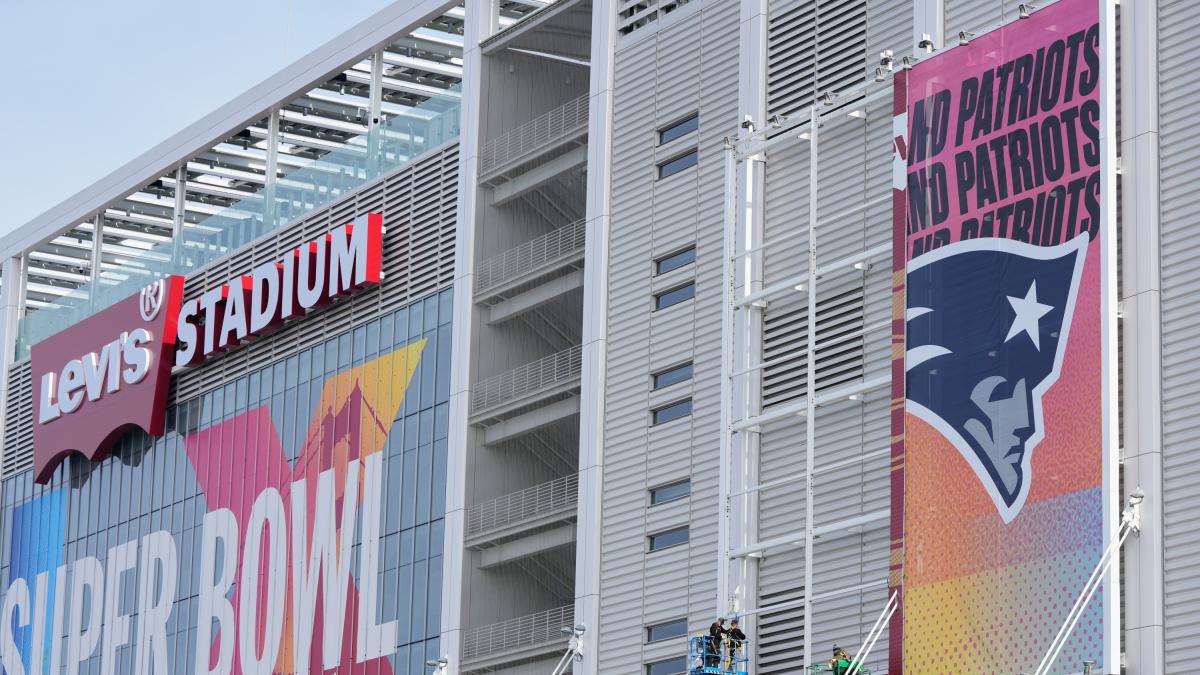 La 60ª edizione del Super Bowl sarà visibile in diretta su Dazn: di fronte Patriots e Seahawks