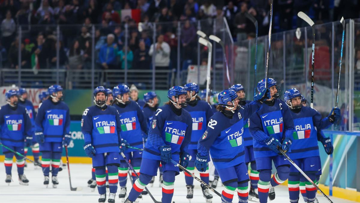Le Olimpiadi dell'hockey iniziano col botto: l'Italdonne batte la Francia davanti a 9000 spettatori