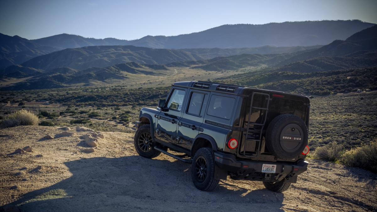 Ineos Grenadier, le novità per il 2026: migliorano sterzo e comfort, prezzi invariati