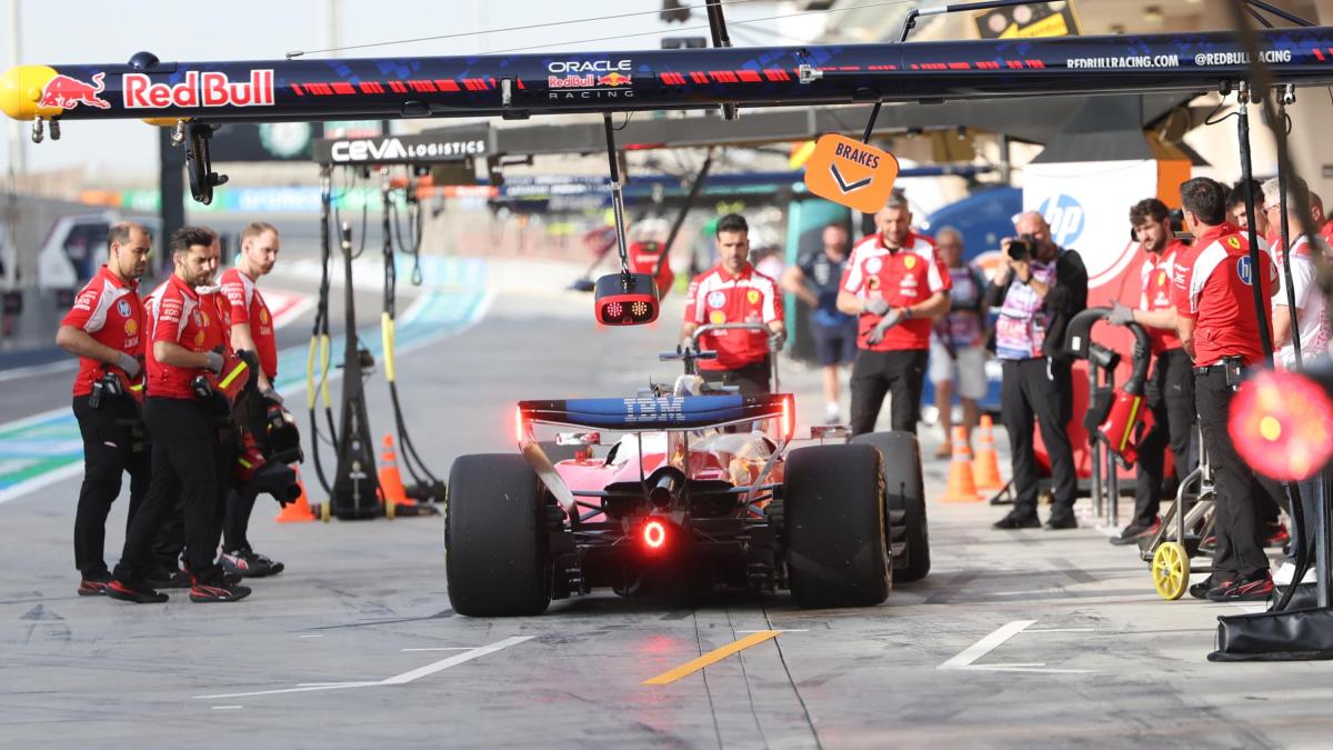 Leclerc: "Ferrari, dati incoraggianti". Hamilton: "Vedo un team concentrato"