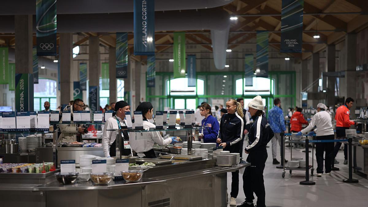 Che cosa mangiano gli atleti nel Villaggio Olimpico? Pizza e pasta fanno da padrone...