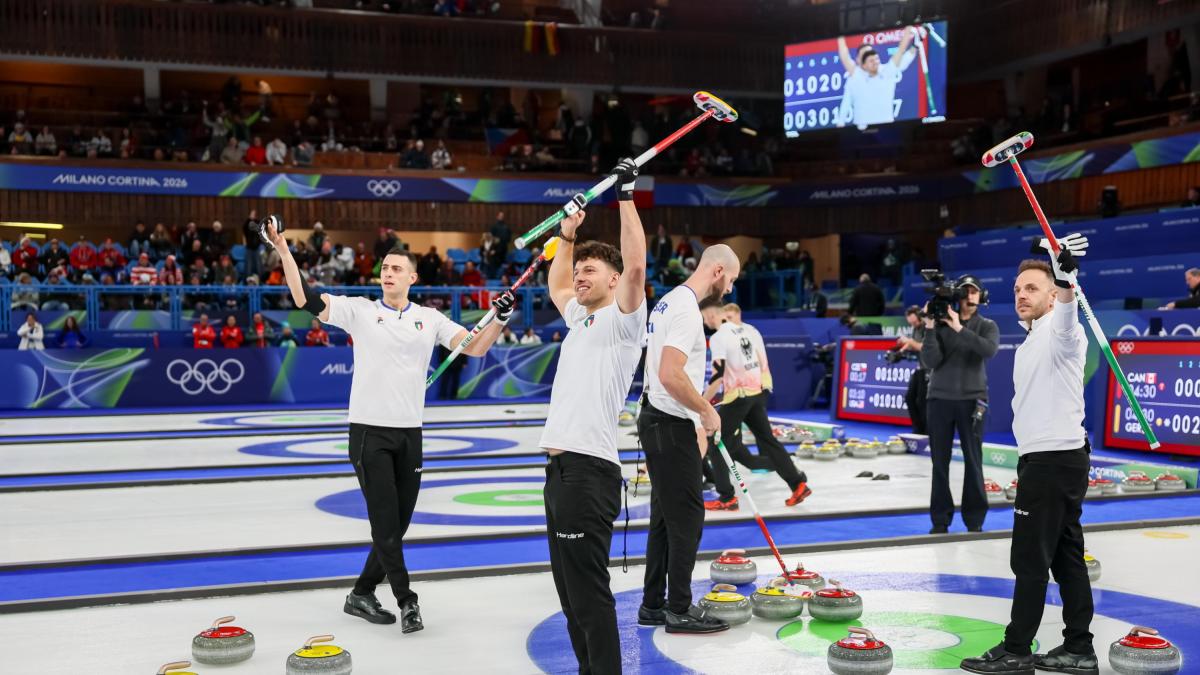 LIVE Olimpiadi: in corso le prime partite di curling. Alle 11.45 lo sci di fondo