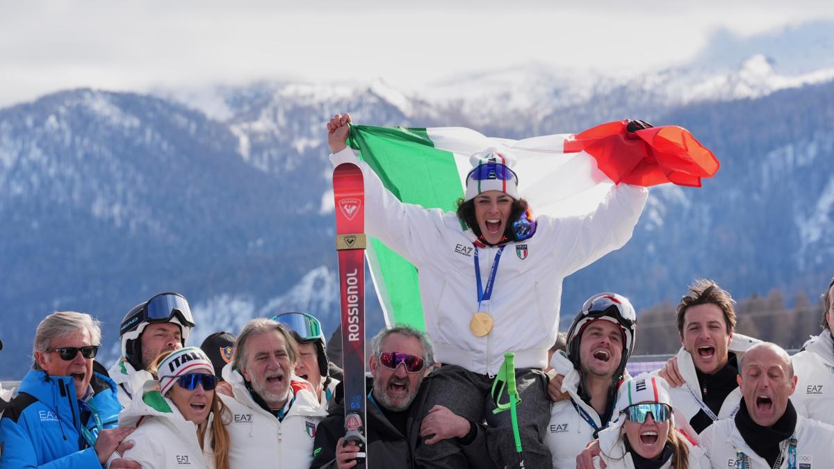 Lo skiman, la manager, il fratello... Chi è stato accanto a Brignone nella convalescenza