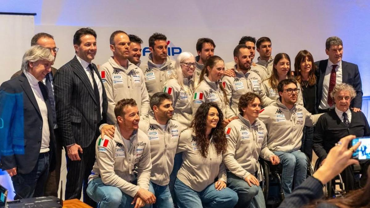 il team della fisip si presenta lo spirito di squadra aiuta a vincere nello sport e nella vita da Gazzetta.it il team della fisip si presenta lo spirito di squadra aiuta a vincere nello sport e nella vita