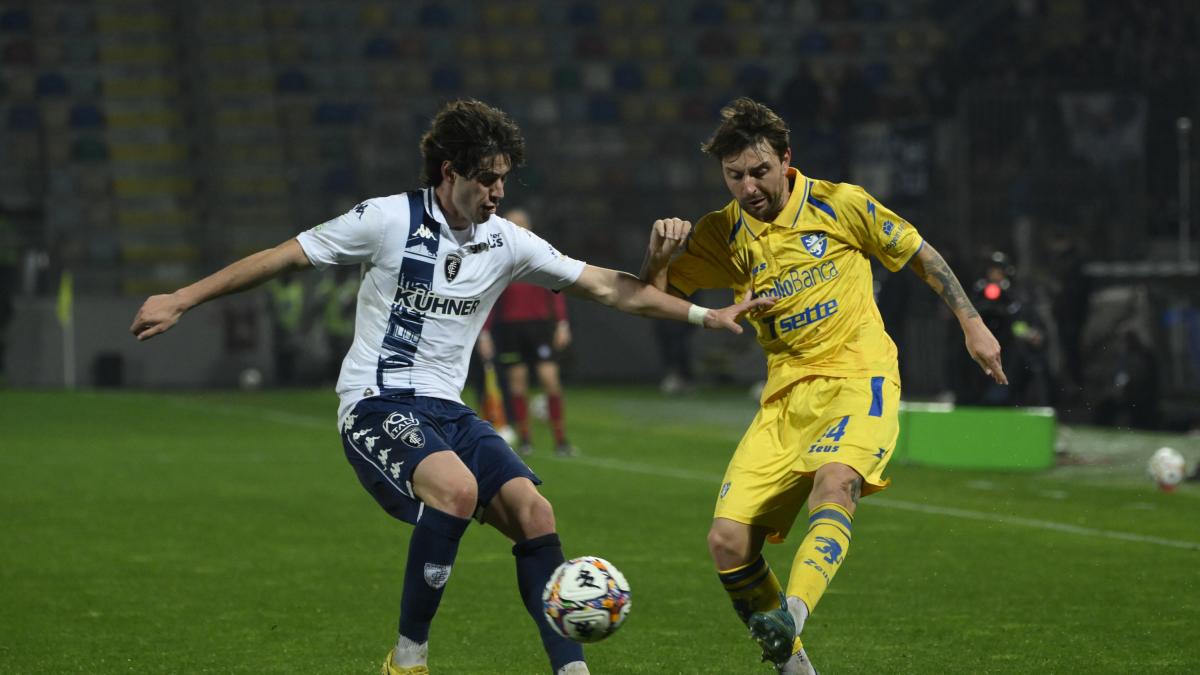 Super Shpendi ne fa due e l'Empoli rallenta la corsa del Frosinone verso la Serie A
