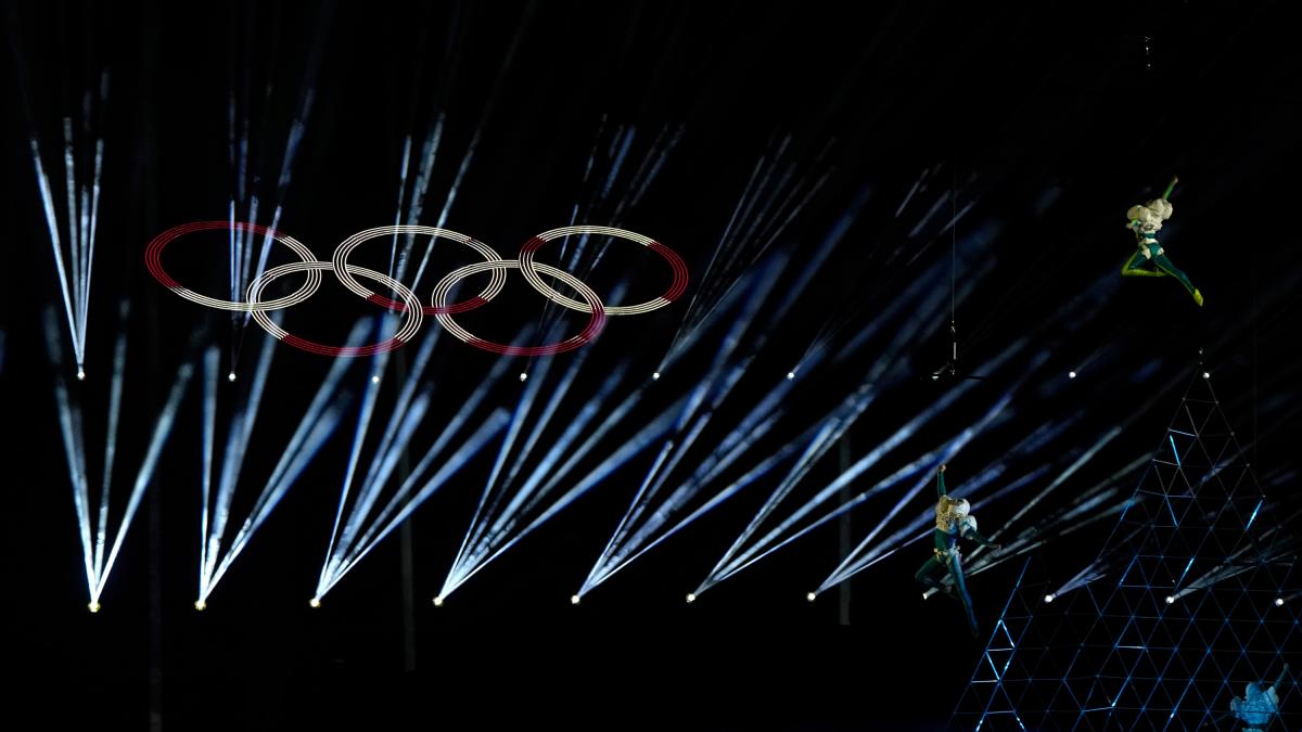 LIVE Olimpiadi, cerimonia chiusura: ora il ricordo di chi non c'è più sulle note di Puccini