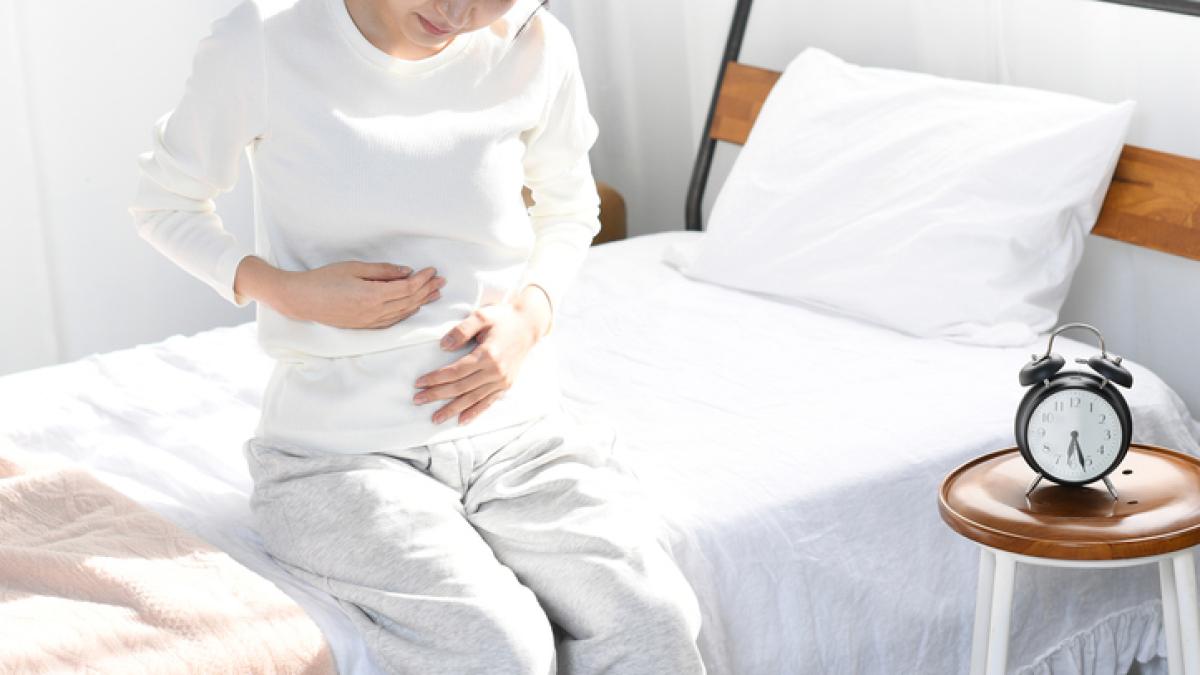 Gonfiore addominale, dolori e gas? Ecco quando vedere un medico