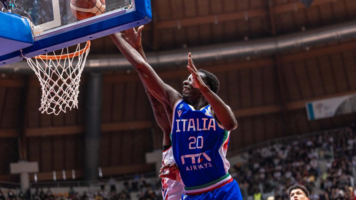 Niang show, Gran Bretagna ko 84-75: l'Italia di Banchi continua la corsa verso i Mondiali