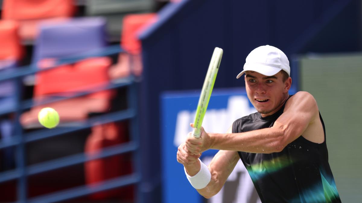 La fede in Buddha, il bisturi con Berrettini: Svrcina, il chirurgo mancato che stasera affronta Sinner