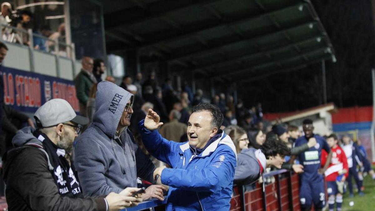 L'allenatore-presidente: "Dopo 44 anni mi auto-esonero, il mio amore per la Virtus batte ogni primato"