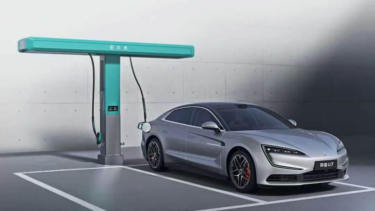 Byd presenta la Blade Battery 2.0 con ricarica ultra fast: il pieno in 10 minuti