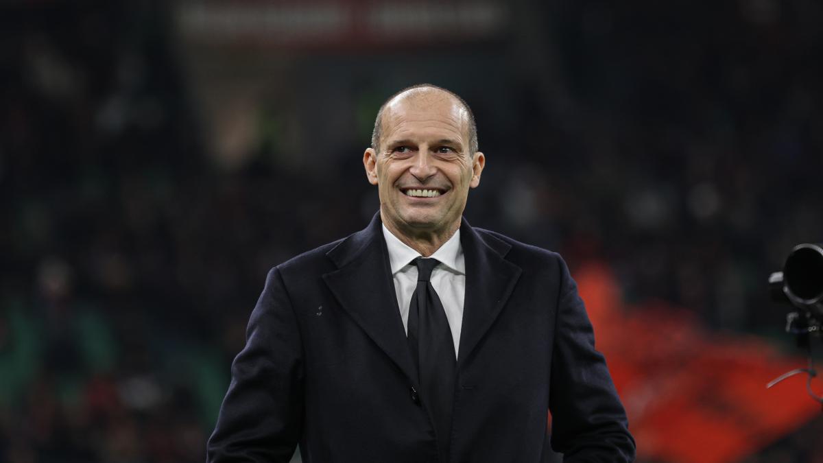 Aspettando Allegri: i "ritardi" studiati del Milan e il culto dell'attesa