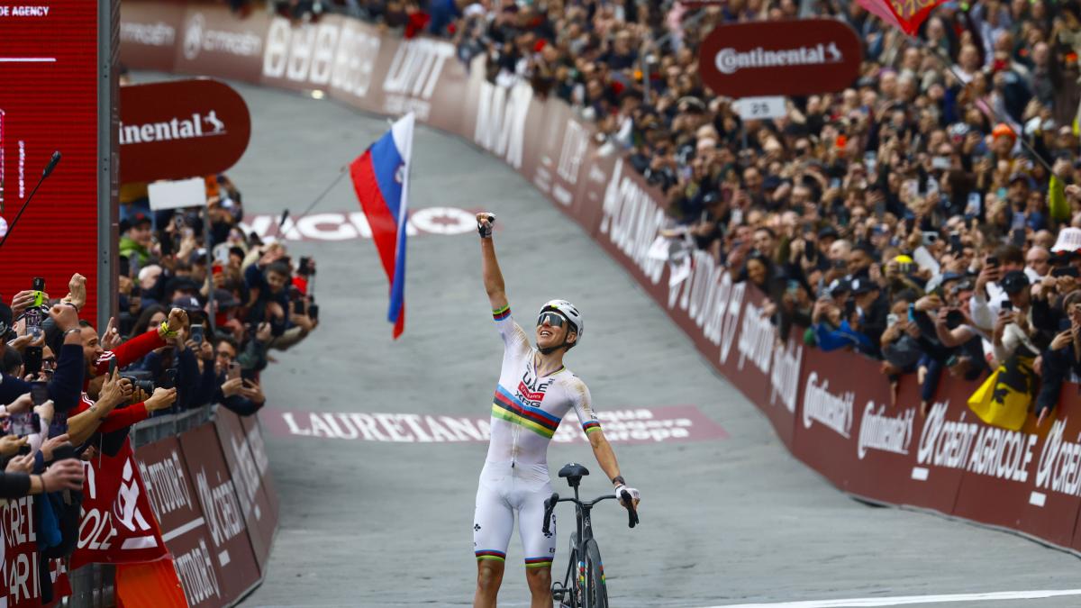 Fenomeno Pogacar, come te non c'è nessuno. E ora missione Sanremo
