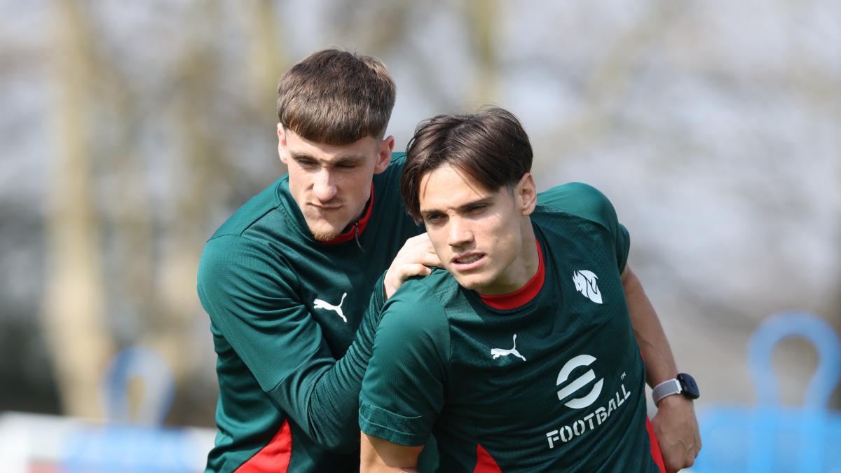 In spogliatoio, nella club house di Milanello, in bus: così i giocatori rossoneri hanno seguito l'Inter