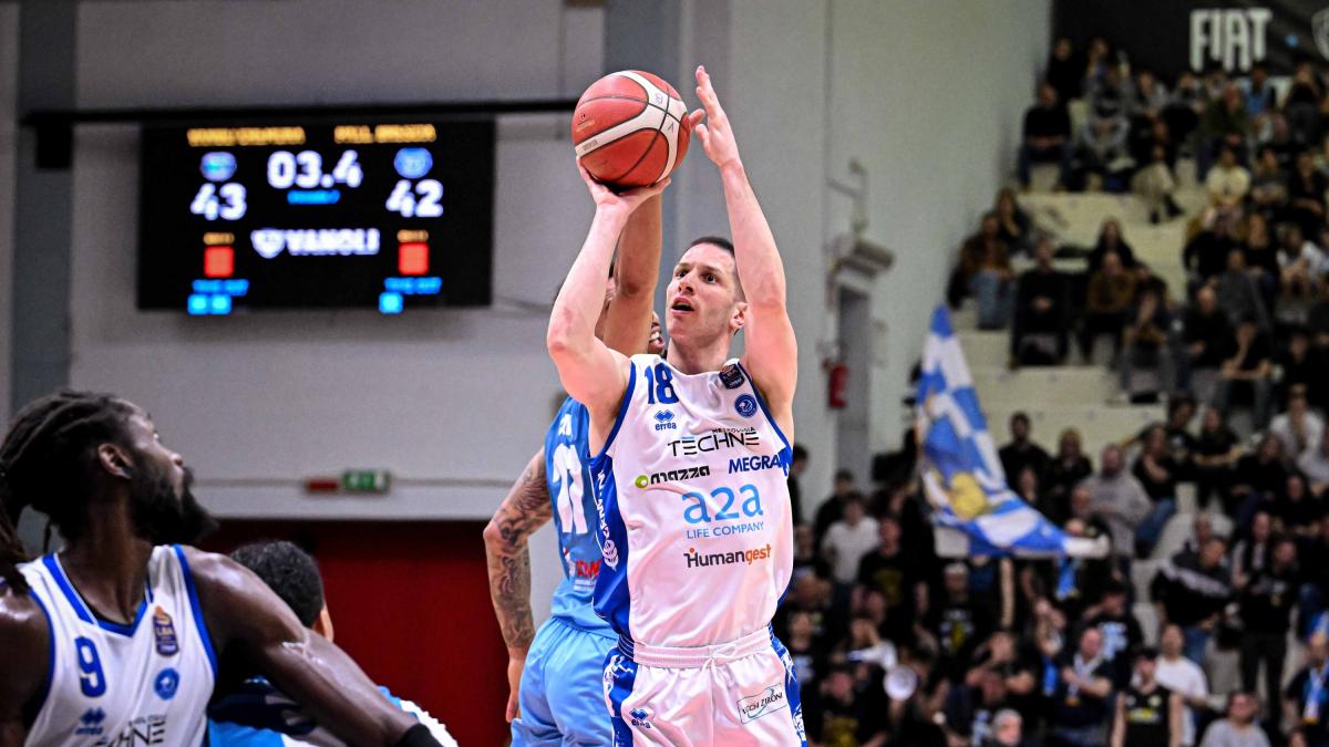 Brescia riprende a fatica la marcia, che lotta per la zona playoff: ok Reggio Emilia e Varese