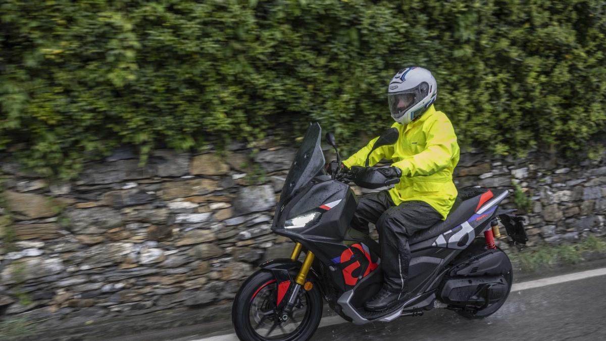 Patente A, cosa si può guidare: le differenze tra AM, A1 e A2