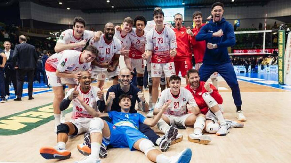 Playoff maschili, quarti di finale: Piacenza espugna Modena e domenica può chiudere i giochi