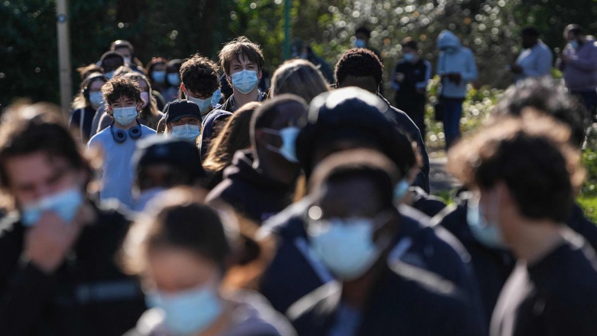 Focolaio di meningite in UK: quali rischi per l'Italia? Come si trasmette?