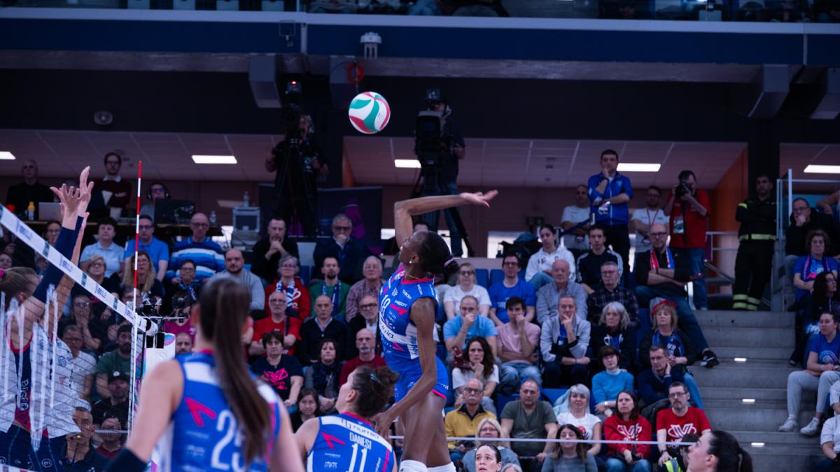 semifinali a1 rimontona milano con piva ed egonu vince al tie break con scandicci da Gazzetta.it semifinali a1 rimontona milano con piva ed egonu vince al tie break con scandicci