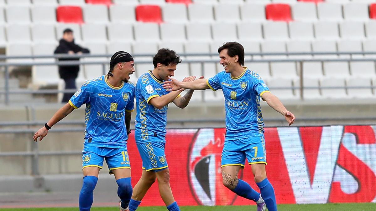 Il Pescara ci crede ma la Carrarese centra la rimonta: 2-2