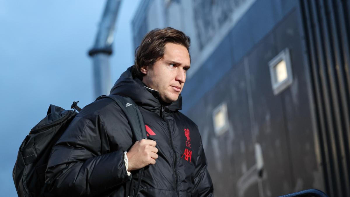 Chiesa diventa un caso. Dietro ai problemi dell'attaccante che ha lasciato il ritiro azzurro