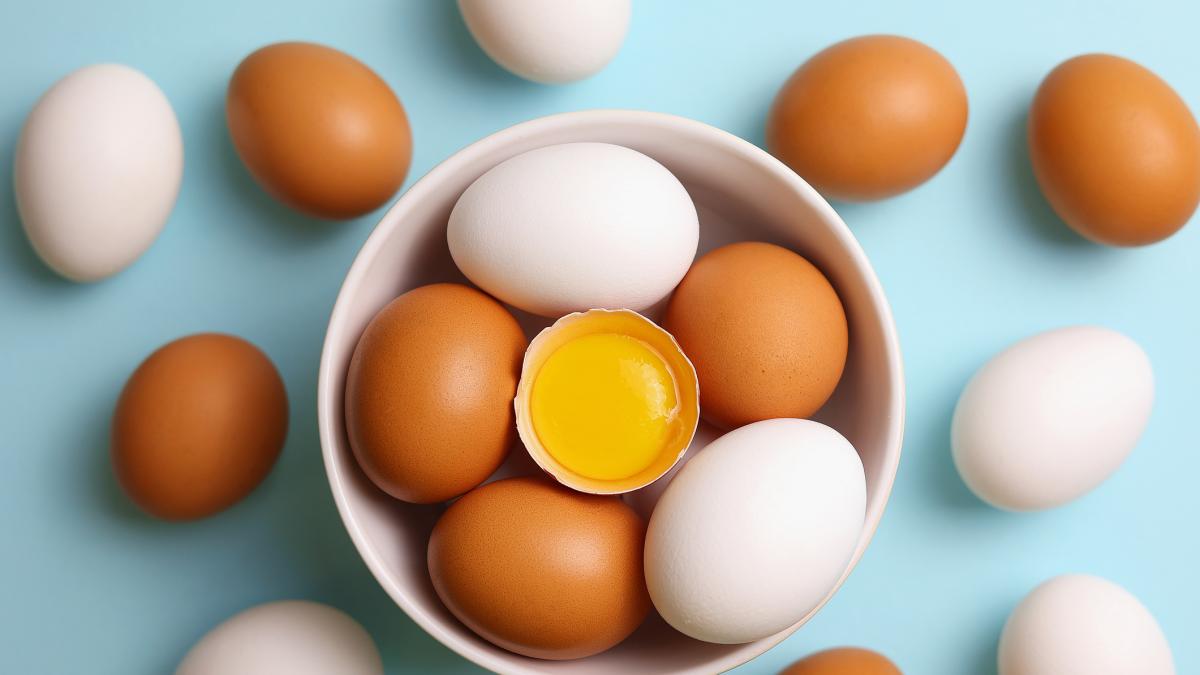 Quante proteine contiene un uovo e come mangiarlo per sfruttarne le proprietà