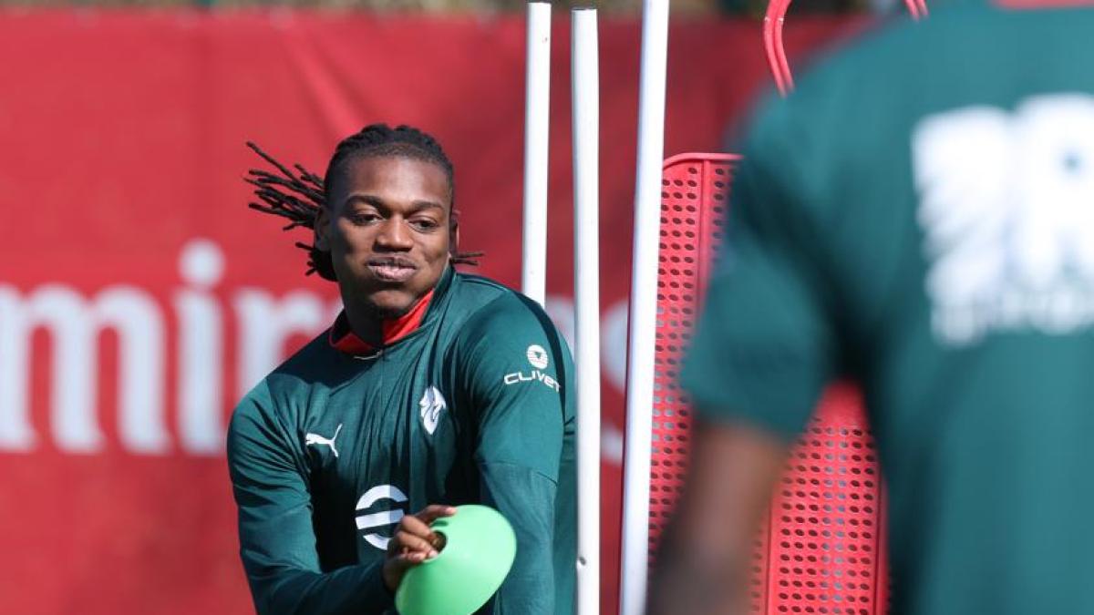 La richiesta di Max, la risposta spiazzante di Rafa: perché il Milan non ha convocato Leao, i retroscena