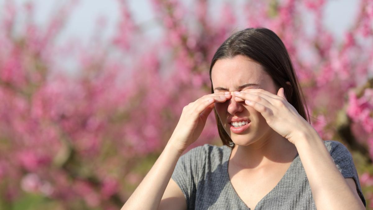 Gli alimenti che aiutano a combattere le allergie stagionali