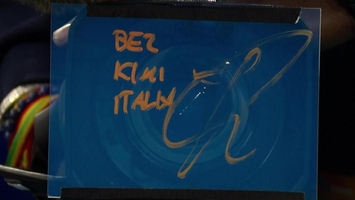 Jannik, dedica a Bezzecchi e Antonelli dopo il trionfo a Miami: "Bez Kimi Italy"