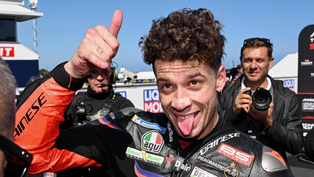 Bob Marley, lo snowboard, Aldo Giovanni e Giacomo, un record: 10 cose che non sapete di Bezzecchi