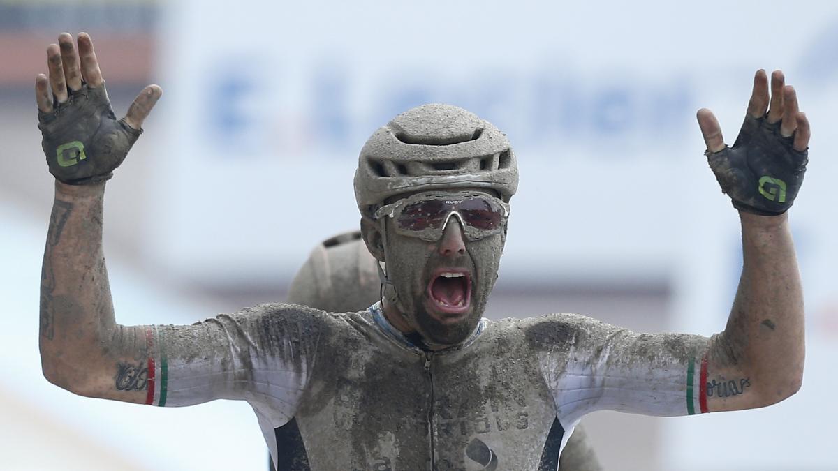 Colbrelli: "Vincere la Roubaix fa la storia, Ganna credici. Domenica la guarderò per la prima volta..."