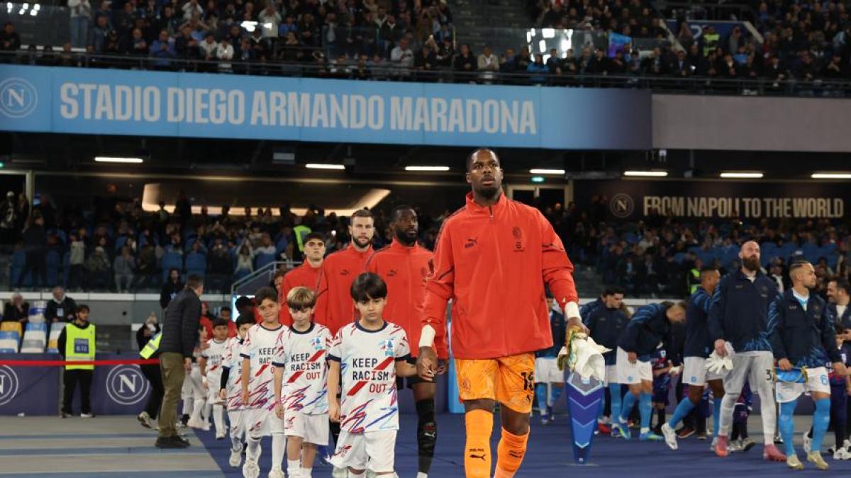 Allegri e lo "scudetto" delle multe: ecco perché il Milan entra in campo sempre in ritardo