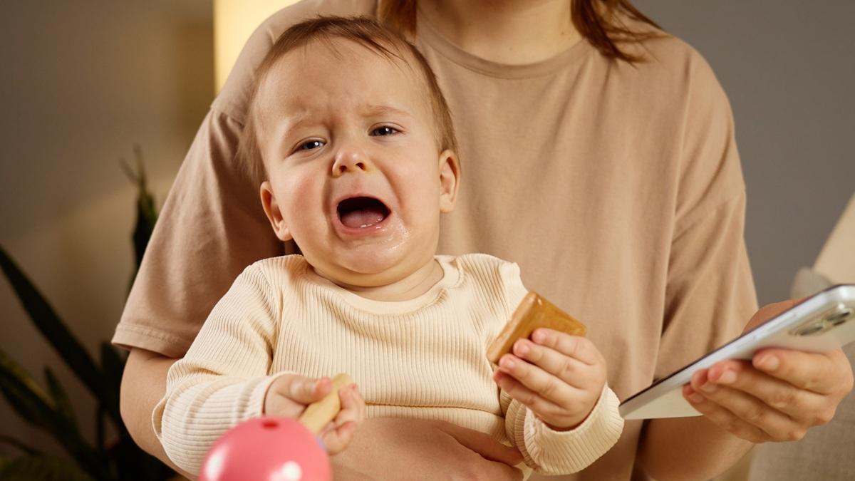 Sindrome del bambino scosso: cos'è e perché può essere fatale per i neonati