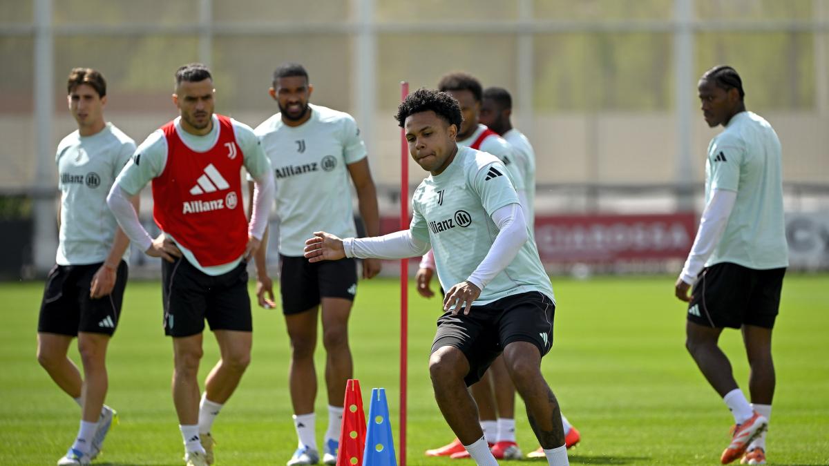 Juve, un piano per recuperare Yildiz. Niente Bologna per Vlahovic