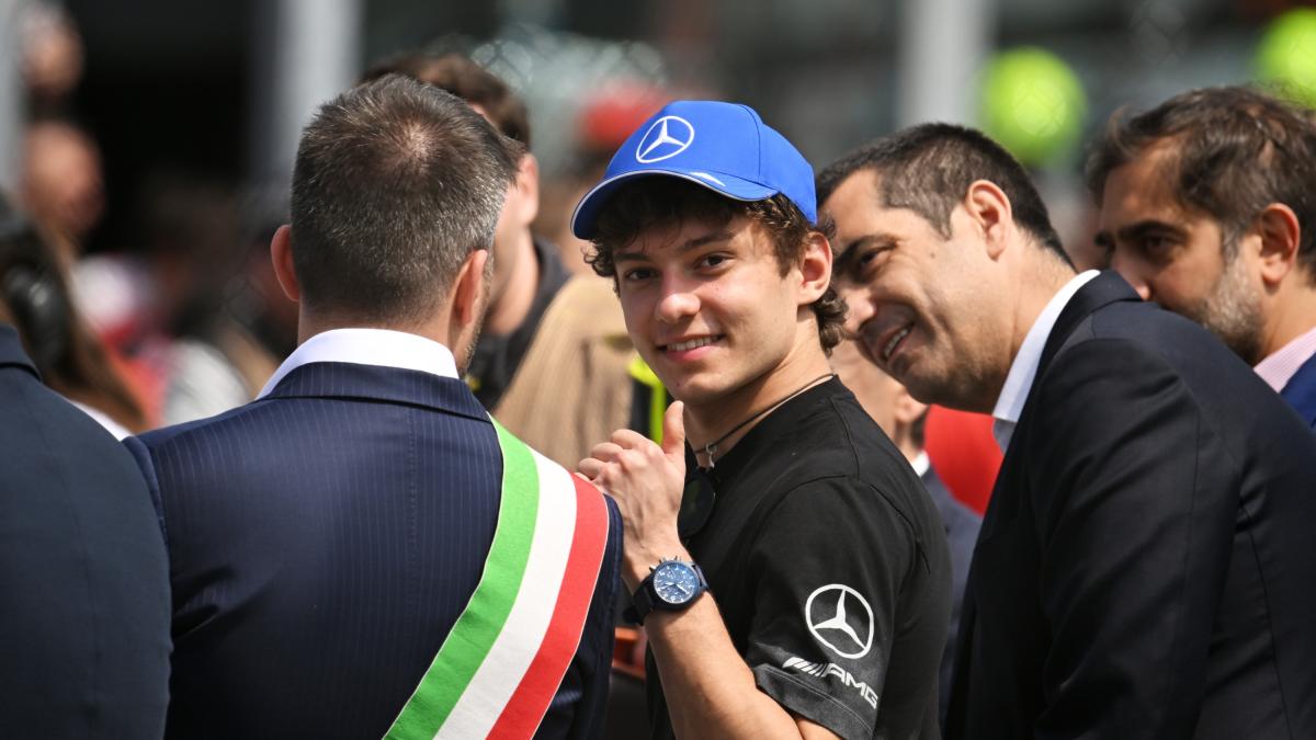 Antonelli starter, Hamilton glamour, Max in pista con le GT: i piloti di F1 al tempo della pausa