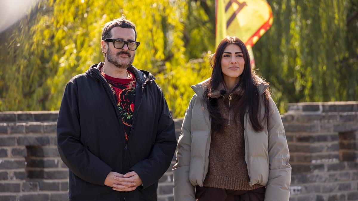 Pechino Express 2026, cos'è successo il 23 aprile: i Sette Mostri e la Fariba Flag