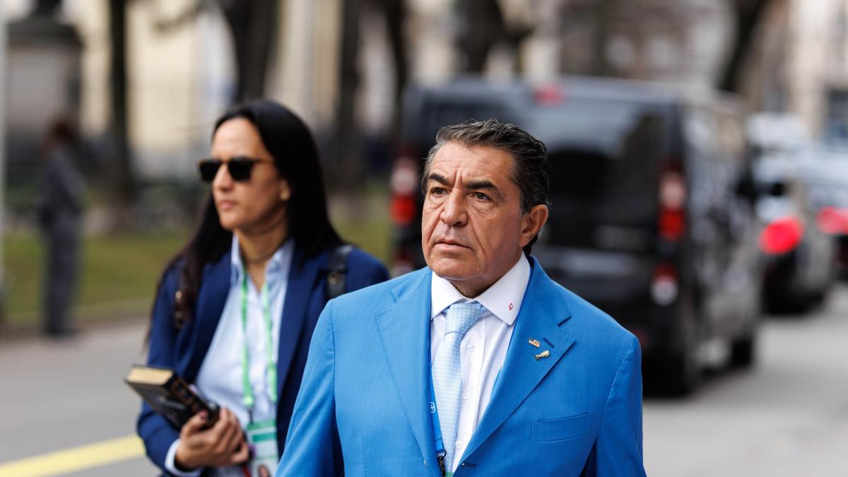 Zampolli: "Italia ripescata? Sì, l'ho suggerito a Trump e ci spero. E penso che Abodi lo sogni..."