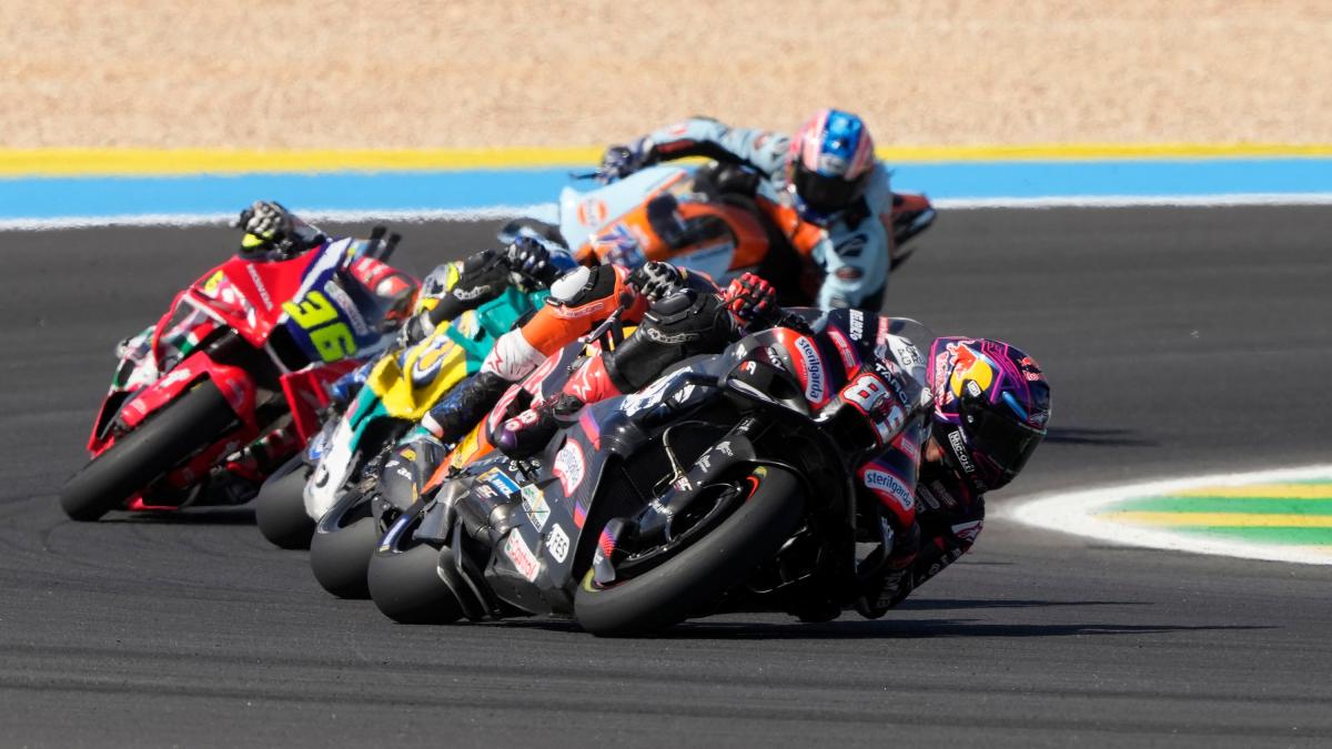 MotoGP, due VR46 davanti a tutti nelle FP1 a Jerez. Grande reazione Ducati