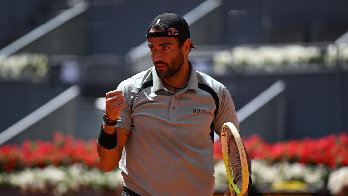 A Cagliari Berrettini domina Navone, Cadenasso vince il derby italiano con Bellucci