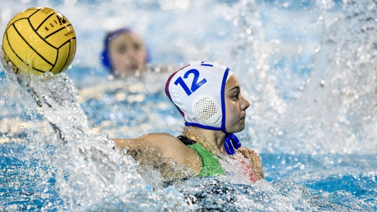 World Cup, che rimonta per il Setterosa: Australia piegata ai rigori