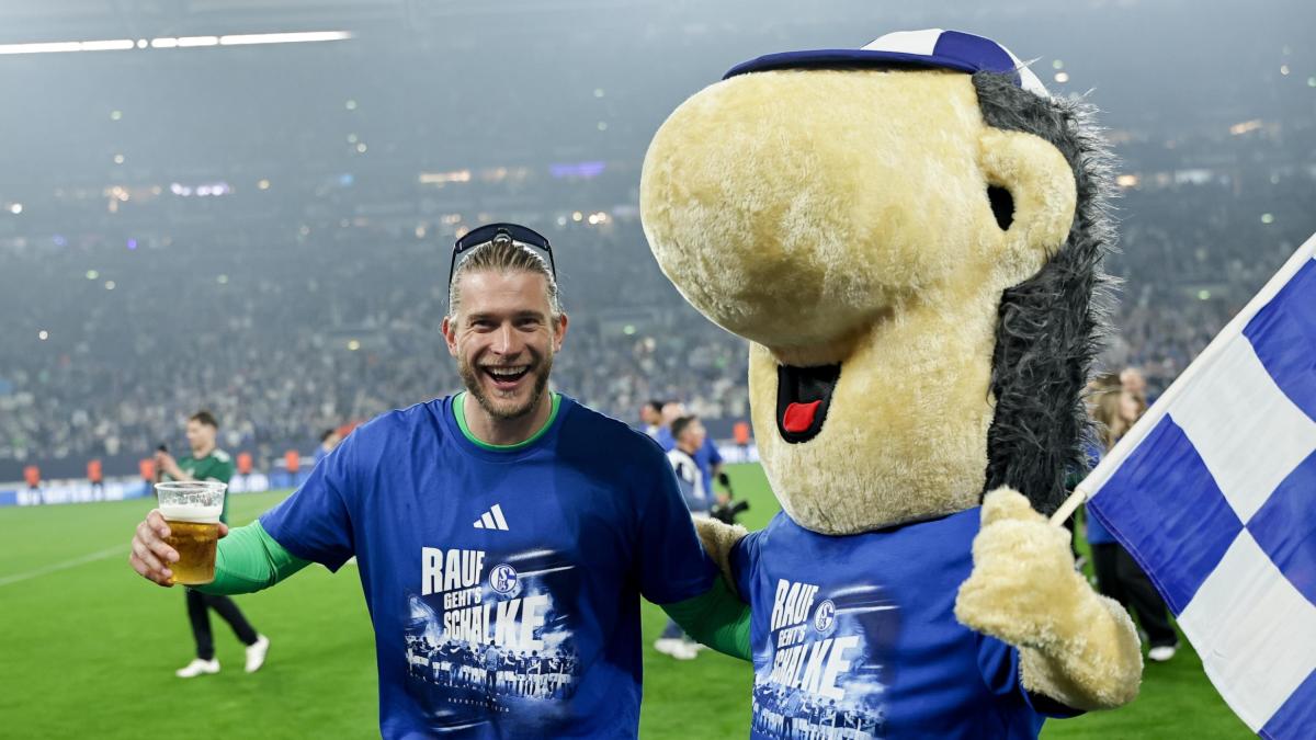 Karius vola! Star dello Schalke 04 che torna in Bundesliga e secondo figlio in arrivo. Diletta gli scrive...
