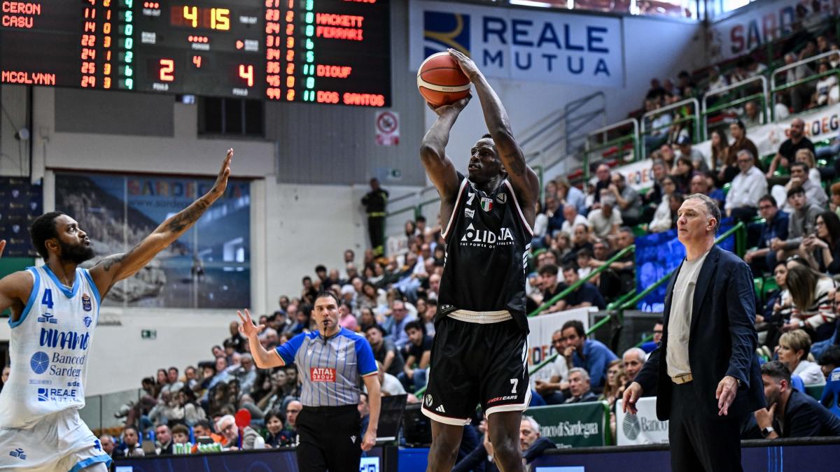La Virtus chiude prima, Sassari in A2. Milano raggiunge Brescia, ko a Tortona: corsa playoff aperta