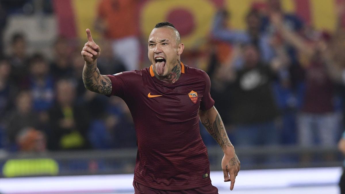 nainggolan senza patente passa con il rosso e sfiora un auto della polizia ma lui si difende da Gazzetta.it nainggolan senza patente passa con il rosso e sfiora un auto della polizia ma lui si difende