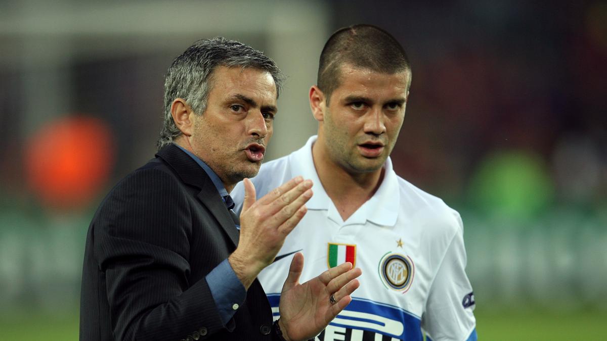 Mourinho: "Nessuno di questa Inter giocherebbe in quella del Triplete. Giochisti? Mi piacciono se vincono..."