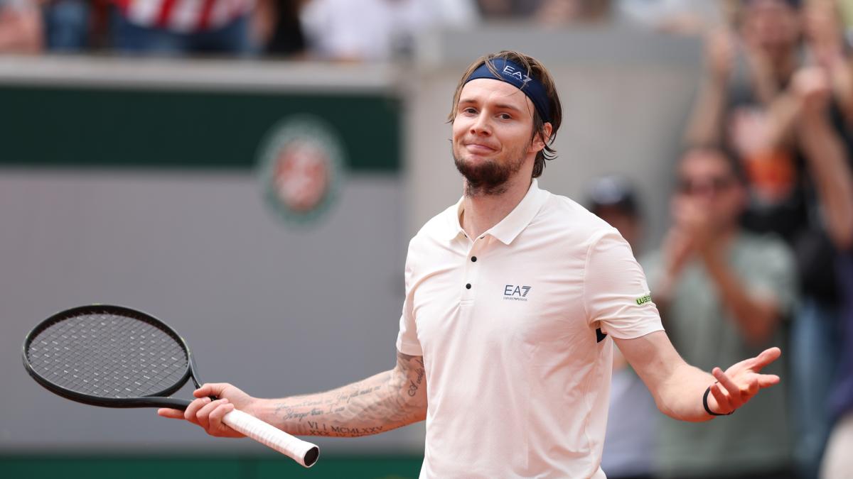 Bublik: "Se il tennis è un circo, io sono il direttore. Ho battuto il burnout con tre giorni a Las Vegas"